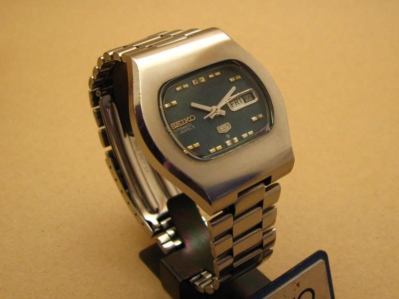 Timezone Sales Corner Archive Fs Funky Cool Retro Seiko Tv Watch From The 70s