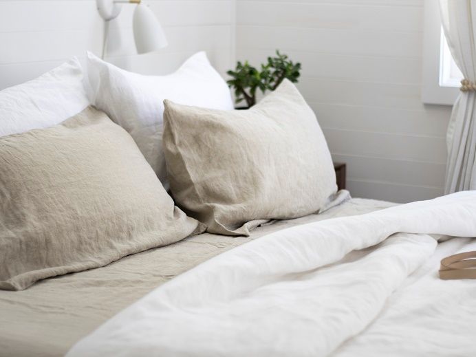  photo white-duvet-with-natural-sheets_zpsd0dspii4.jpg