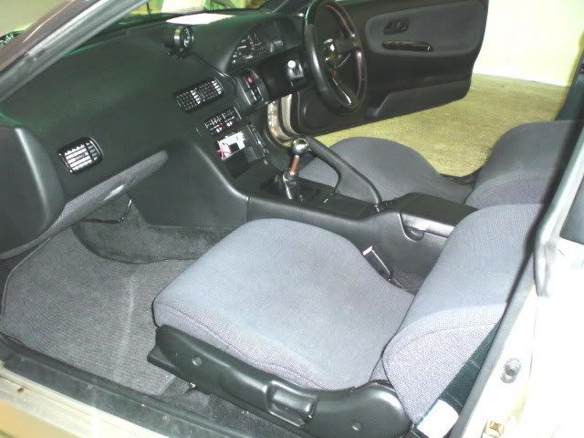 http://i50.photobucket.com/albums/f308/drifter619/car4.jpg