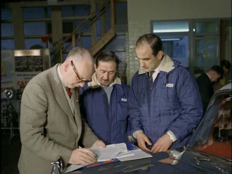 vlcsnap-2013-06-10-21h05m24s255_zpsaf668