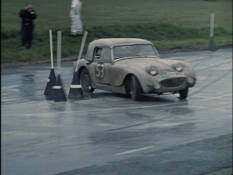 vlcsnap-2013-06-10-21h24m09s254_zps00fbd