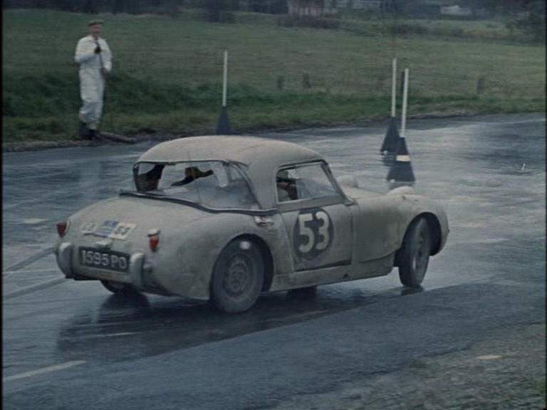 vlcsnap-2013-06-10-21h24m36s4_zps7eb3a69