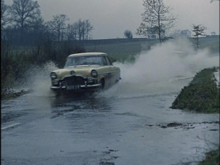 vlcsnap-2013-06-10-21h25m02s45_zps2cb371