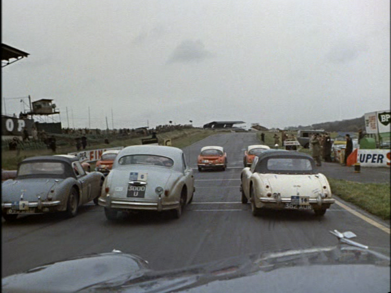 vlcsnap-2013-06-10-21h27m07s247_zps80447