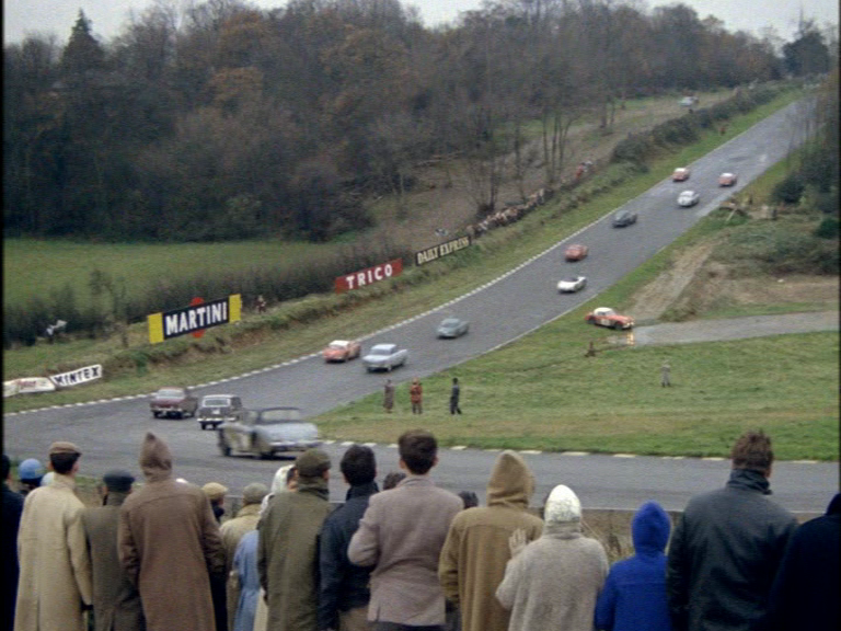 vlcsnap-2013-06-10-21h27m24s150_zps0eaa2