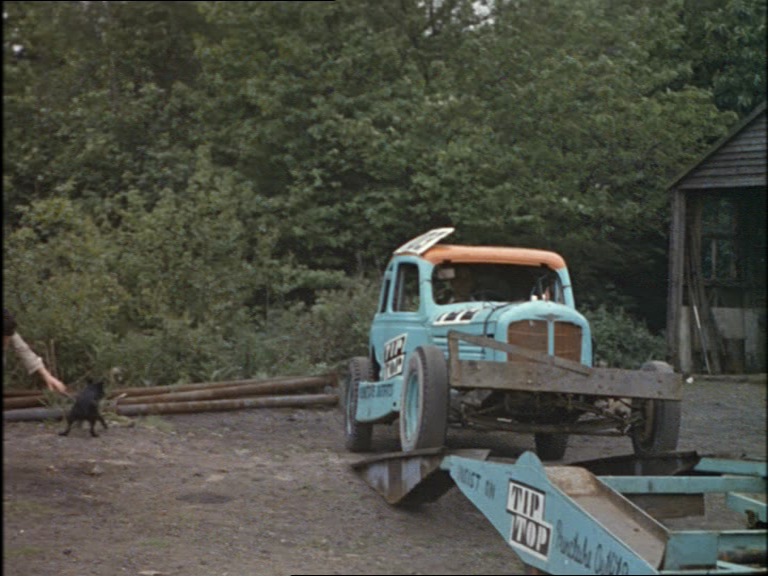 vlcsnap-2013-06-23-19h12m08s185_zpsba0bb