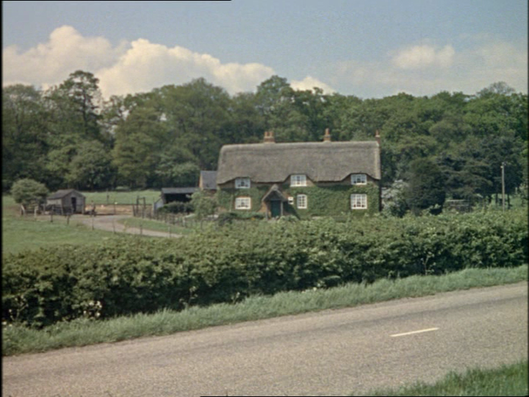 vlcsnap-2013-06-23-19h14m33s62_zpsf07f51