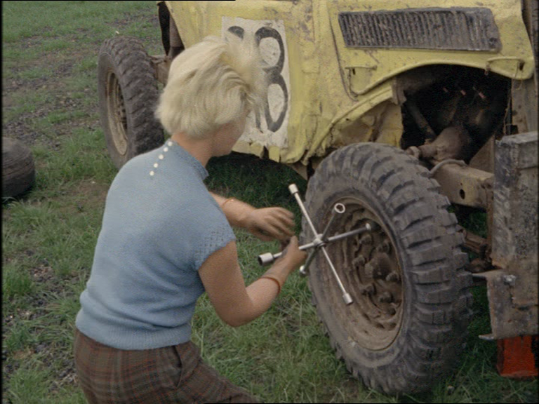 vlcsnap-2013-06-23-19h16m38s4_zpsb0b2e32