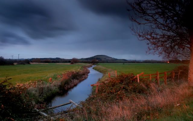 IMAGE: http://i50.photobucket.com/albums/f321/Stav13/IMG_0092copy.jpg