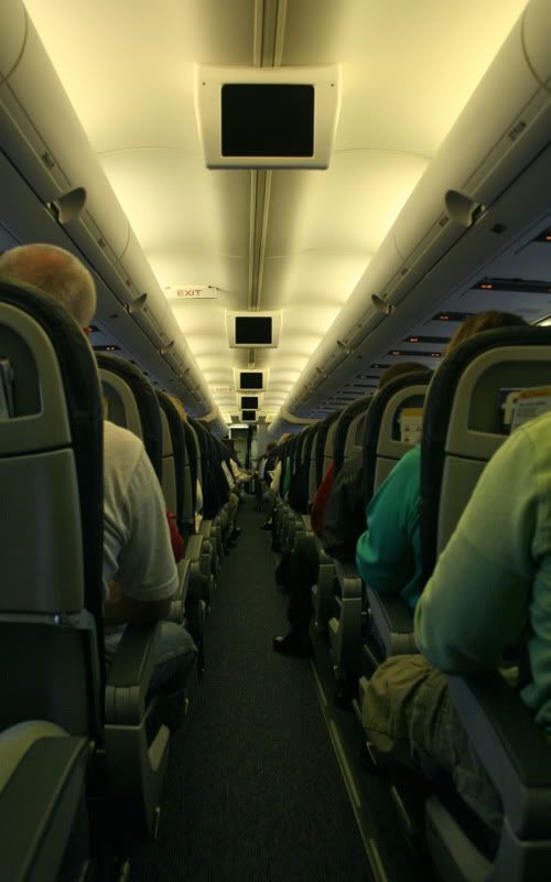 IMAGE: http://i50.photobucket.com/albums/f321/Stav13/flght.jpg