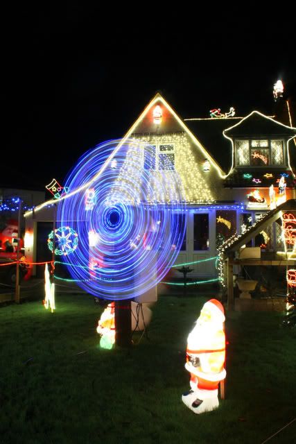 IMAGE: http://i50.photobucket.com/albums/f321/Stav13/lights3.jpg