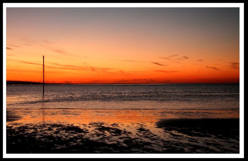 IMAGE: http://i50.photobucket.com/albums/f321/Stav13/sunset2.jpg