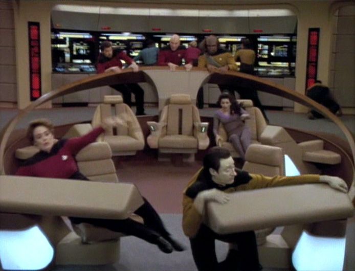 IMAGE(http://i50.photobucket.com/albums/f331/planetshannon/Sourced%20Elsewhere/STTNG510NewGround19_zpsb7a0ef6e.jpg)