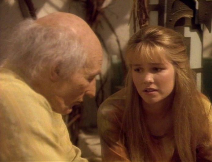 photo STTNG525TheInnerLight35_zpsbbfb578b.jpg