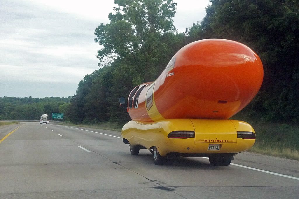 wienermobile1.jpg