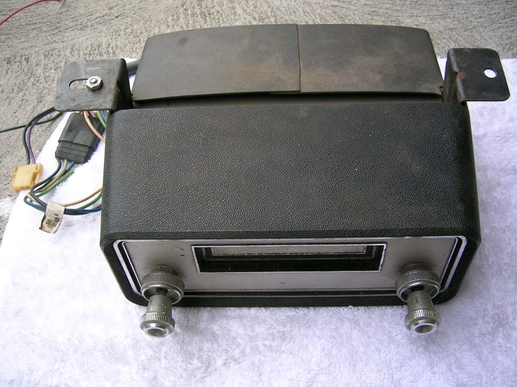 Under Dash 8Track ranchero.us