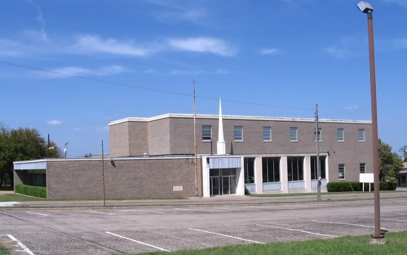 FUMC Seeking Approval To Raze Lamar Post Office [ ON THE SQUARE ]