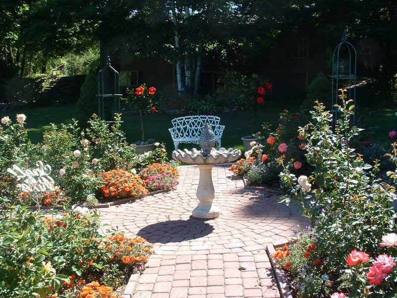 Photos Of Small Home Garden Designs