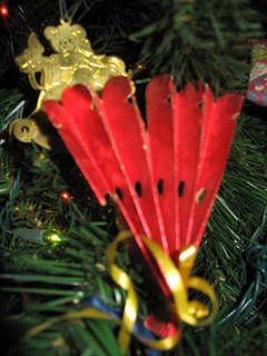 Paper fan ornament