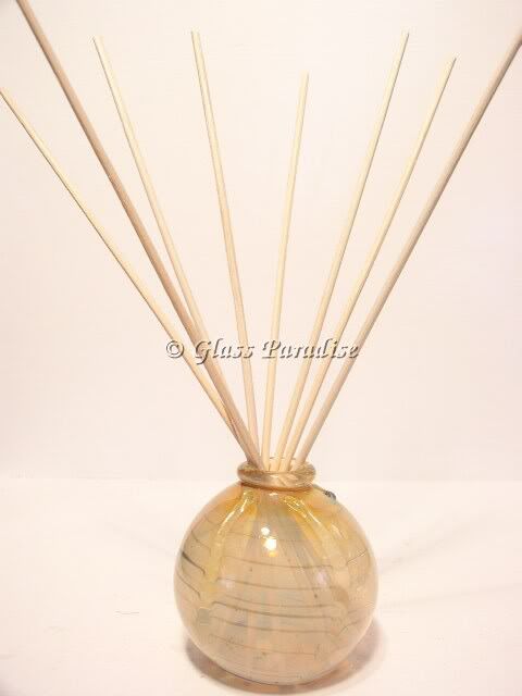 Art Glass Aromatherapy Diffuser /Reeds  *pale violet