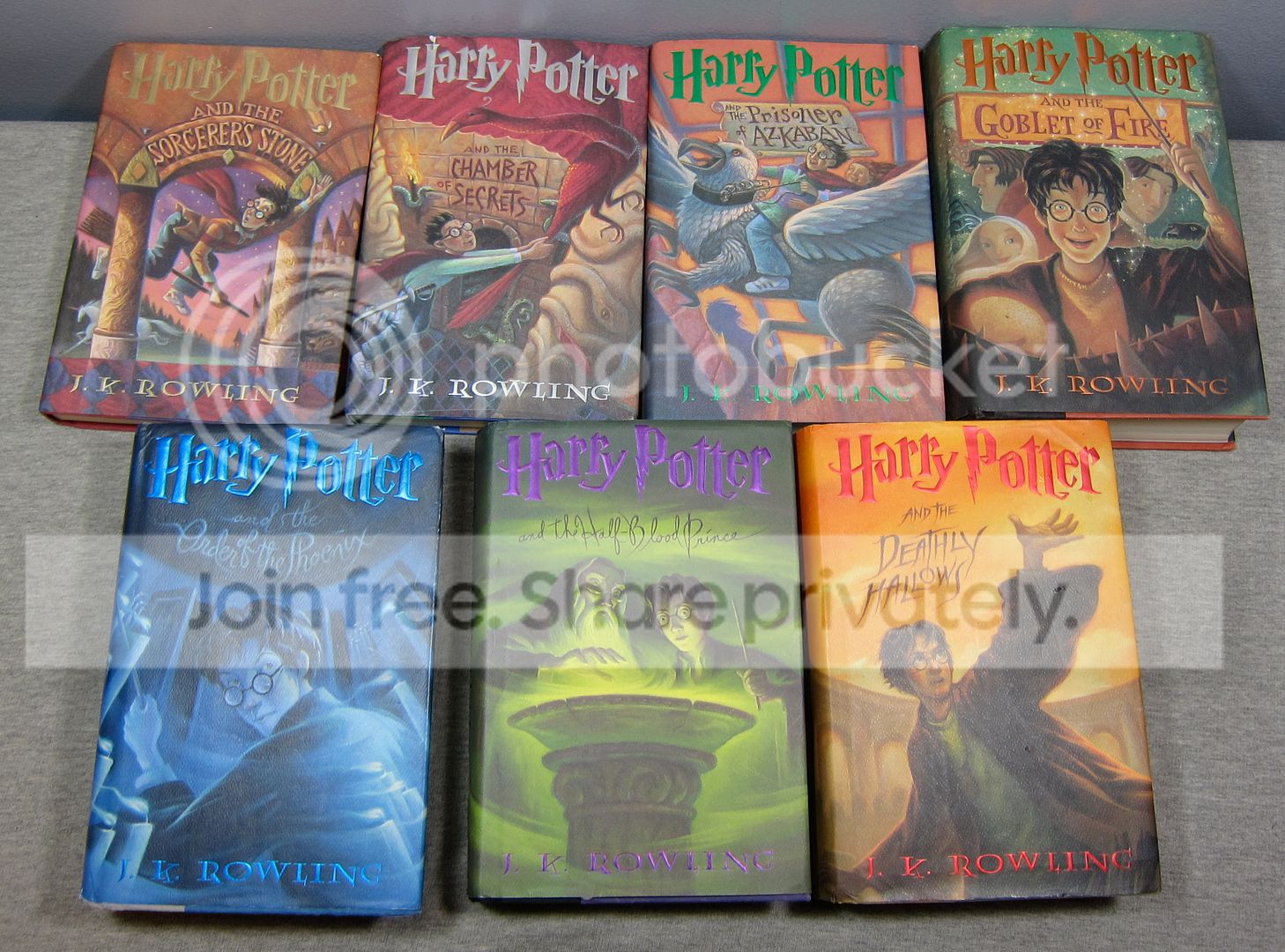 有关以下物品的详细资料: 7 book lot harry potter