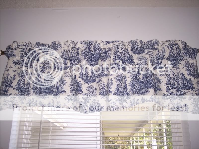 NEW*NAVY BLUE ON WHITE~WAVERLY Rustic Toile Scalloped Lined Valance 