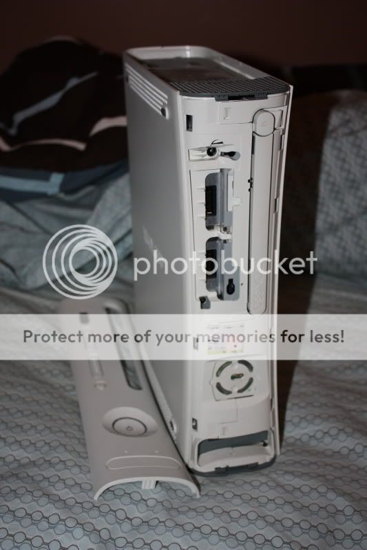 BROKEN xbox 360 wont read disc eject error NOT WORKING FOR PARTS AS IS 