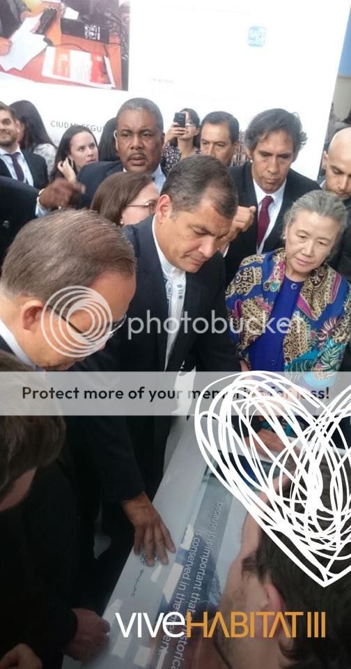 El Secretario General de la ONU Ban Ki-moon y el Presidente de Ecuador Rafael Correa recorrieron la sede y asistieron a la primera sesión plenaria./ Foto: Hábitat 3